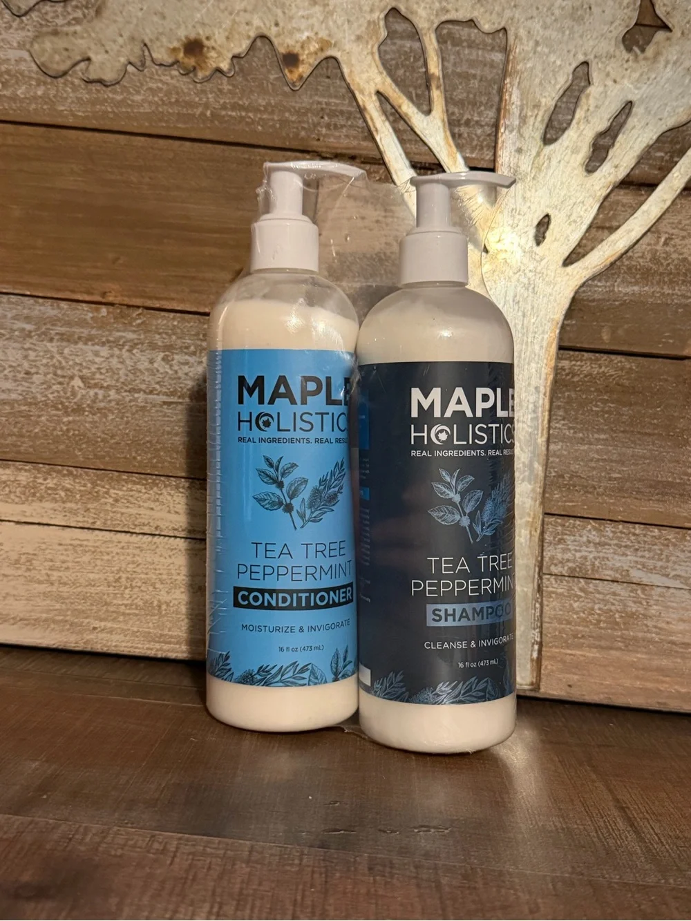Maple Holistics Tea Tree Peppermint Shampoo & Conditioner Set